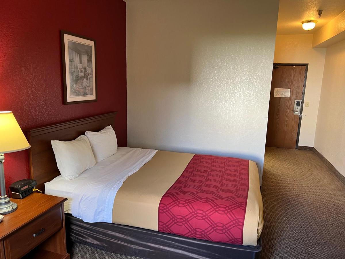 Express Inn & Suites Decatur Exteriér fotografie