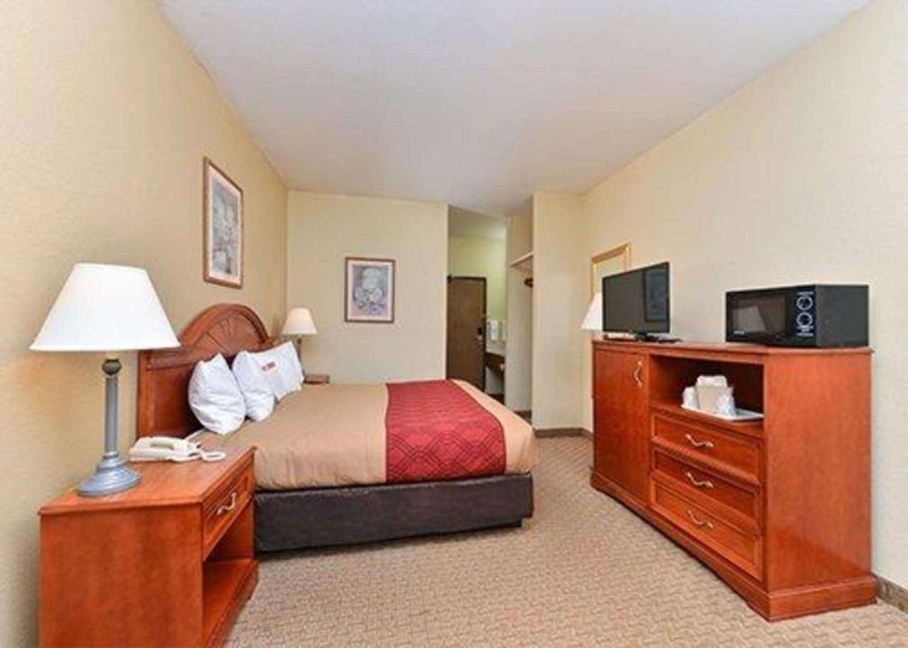 Express Inn & Suites Decatur Exteriér fotografie